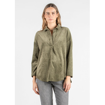 Olivia V shirt - 104645_03_85058.jpg